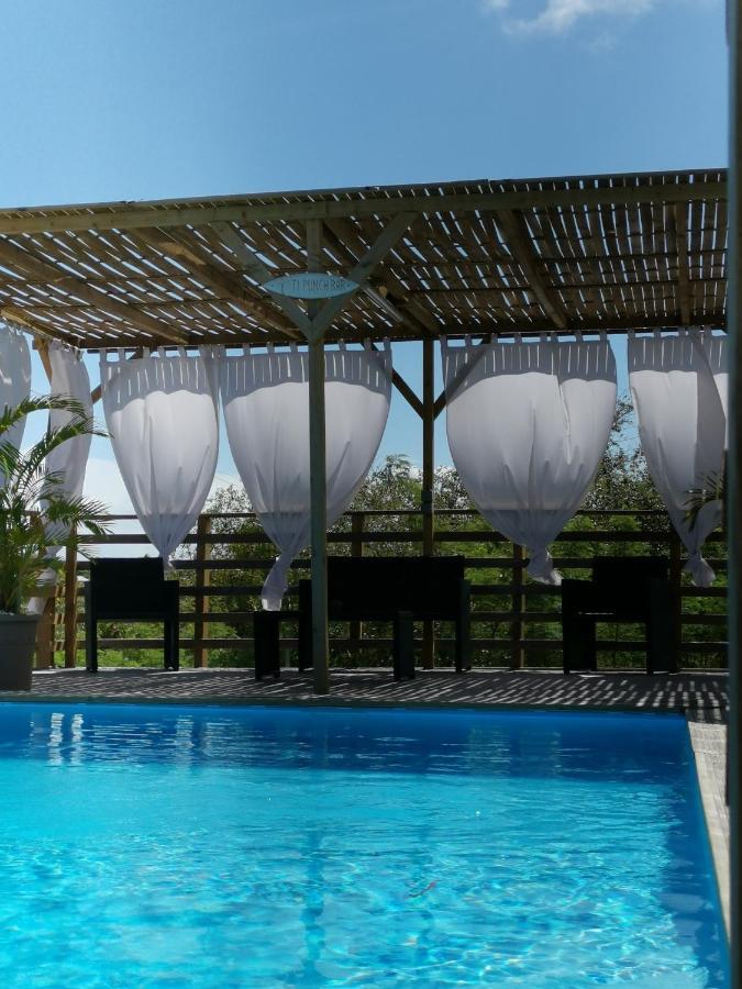 La Villa Soleil :) Sainte-Anne  Dış mekan fotoğraf